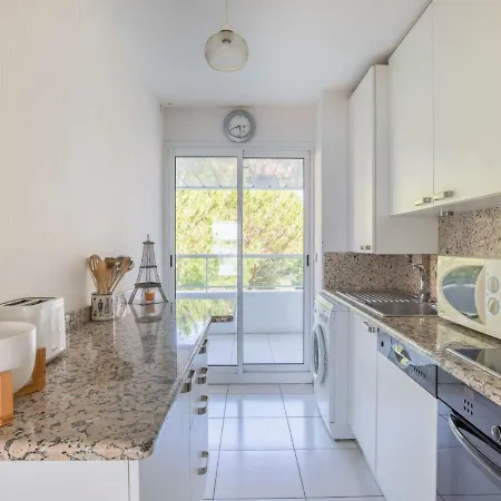 Appartement Mer Et Sud-2 By Interhome